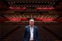 伦敦爱乐乐团首席执行官大卫·伯克：以音会友以乐通文