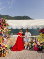 甄子丹60岁大寿广邀圈中好友，与前妻所生儿子罕露面，女儿已出道