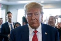 因“密件案”面临新指控，特朗普：因为我在总统竞选民调领先