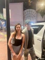 陈冠希与港姐主持人江婉颖亲密合照引发热议，毒舌港媒标题党又来了！