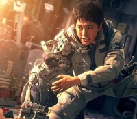 她一“脱”成名，凭什么能躺着实现人生逆袭？