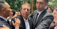 港媒曝李玟老公让李玟姐姐按遗体火化按钮