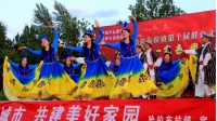 裕民县哈拉布拉镇载歌载舞庆“八一”
