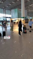 网友爆料在机场偶遇王楚然时，因为对视了一眼……