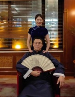 “80后”华商夫妇在美国做跨境物流：“还在摸索”