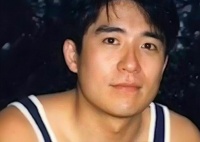 香港知名男星转行做保安谋生，身材胖到不敢认，拍风月片一脱成名