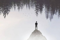 说说“佛系”和“躺平”