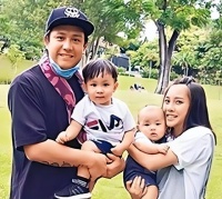 香港知名男星被曝孕期出轨，四处勾搭异性，妻子怀四胎即将临盆