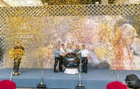 “旅美画家言师仲‘阳光下的维吾尔人’油画作品展”在甬举行