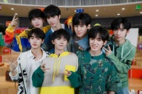 时代少年团青岛演唱会延期 将重新选择场地申办