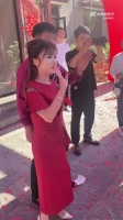 50岁的丈母娘气质不输20岁的小姑娘