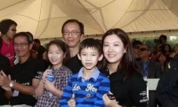 梁锦松100亿豪赌，伏明霞“生育门”风波引发热议！