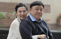 TVB知名女星发文宣布离巢，签八年长约不受捧，自曝有父亲铺路