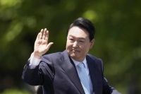 英媒评尹锡悦：这位 62 岁领导人“太年轻”，以至于忘记日据时期屈辱历史