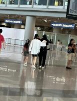 戚薇李承铉8岁女儿近照