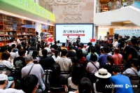 ​濮存昕新书谈“我和我的角色”：做演员是“热爱与天命”