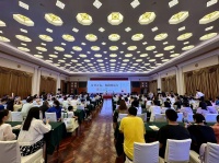 康震携新书亮相上海书展 畅谈古诗词和我们最密切的关系