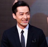 胡歌宣布暂时息影退圈，未来五年不拍戏了，背后原因很正能量