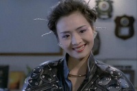 香港知名女星瘦成纸片人，容貌大变被质疑整容，网友直呼不敢认