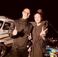 汪峰带女儿参加宴会，手放女儿胸前遭非议，心脏的人看什么都脏