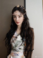 近日上身身材出圈的有杨幂 迪丽热巴 赵露思 虞书欣 金晨 景甜……