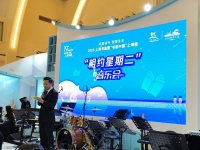 上海书展：读者“阅读的盛宴”，出版商们的狂欢