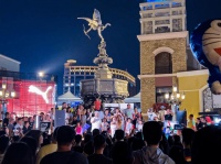 万达广场“开放麦”一个别样的“大家音乐会”