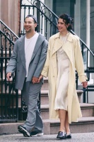 婚后首次合体出街……