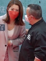 谁也没想到，阅女无数的曾志伟居然栽到容祖儿手上，曾志伟近照