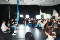 高校学子探班“伯爵号” 音乐剧《基督山伯爵》中文版即将在京上演