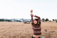 异性间最长久的关系，莫过于利益这二字