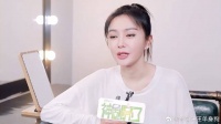 秦岚独自现身妇产医院，魏大勋异地晒帅照 被曝分手……