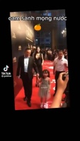 这是哪个明星呀