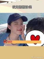 欧阳娜娜泳装，大方秀出纤瘦身材，气质也太好了