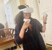 49岁徐静蕾近照曝光，身形有变化，跑国外被猜怀孕