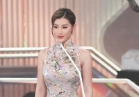 气质港姐落选后好评如潮，丰满身材震撼全场，获网友力推入行