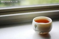 其实，消失在朋友圈的人，都在真实生活里暗自努力