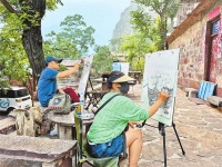 林州市石板岩镇：秋日画谷 写生“热”