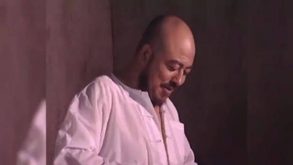 男人大言不惭,让村妇离开无能丈夫,这想法有点危险啊