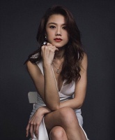 与杨颖同期出道！香港知名女星透露曾遇潜规则，见面地方是酒吧
