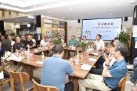 工业何以成诗？作家凸凹用新诗集致敬“怀揣手艺的人”