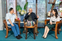 从手机小说到十字十行诗：一场关于数字化时代文学形式的变与不变的对话