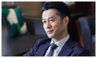 演员谭凯为母放弃北京生活，51岁不求爱情