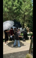 大早上刷到杨紫开心