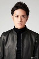 据台媒，日本男星泷泽秀明，近日被曝曾性骚扰他人……