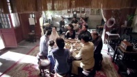 家里跑进来一乞丐，老爷和太太当场泪崩，竟然是死去的儿子