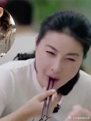 豪门媳妇吃饭对比:黄圣依挑三拣四再看郭晶晶……