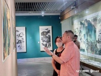 “文彩心载——胡怀玉先生书画作品展”，走入诗意的山水世界