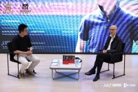 如此奇遇，如此悲喜，如此坦直，这是陈其钢的音乐人生