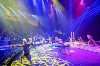 大型杂技综艺剧目《龙秀》在郑州成功首演